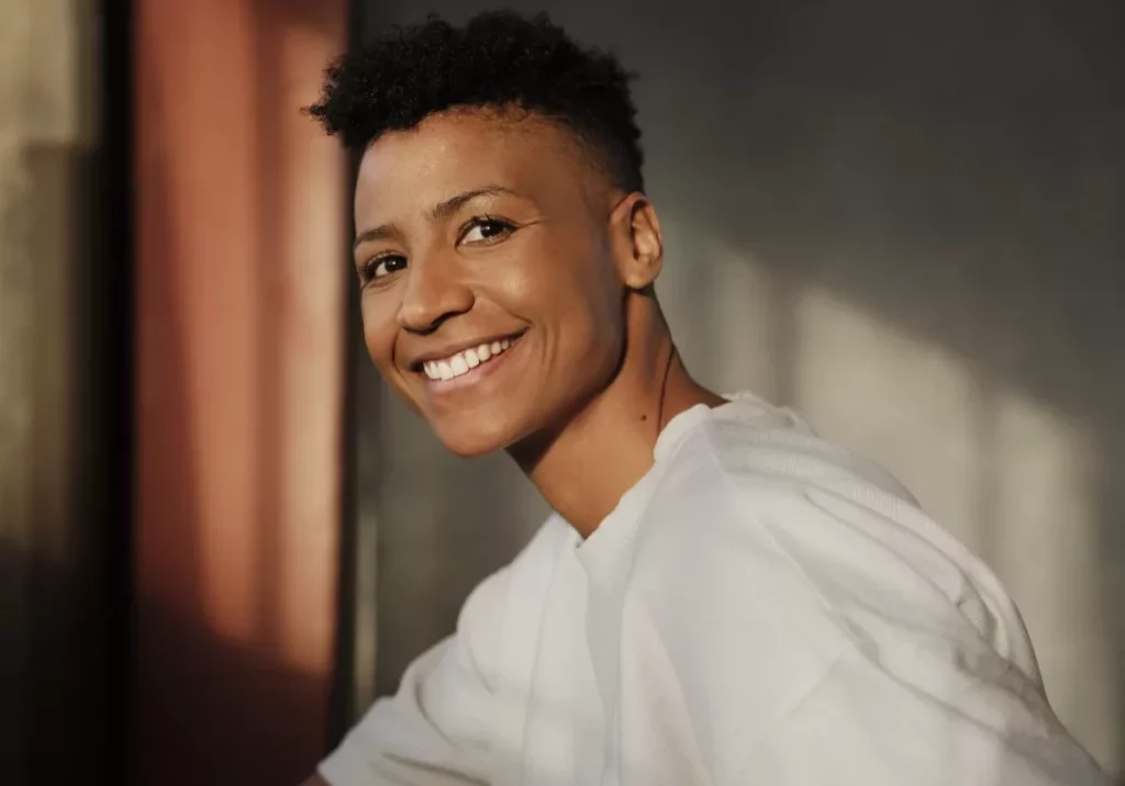 Jess Murrain headshot 2