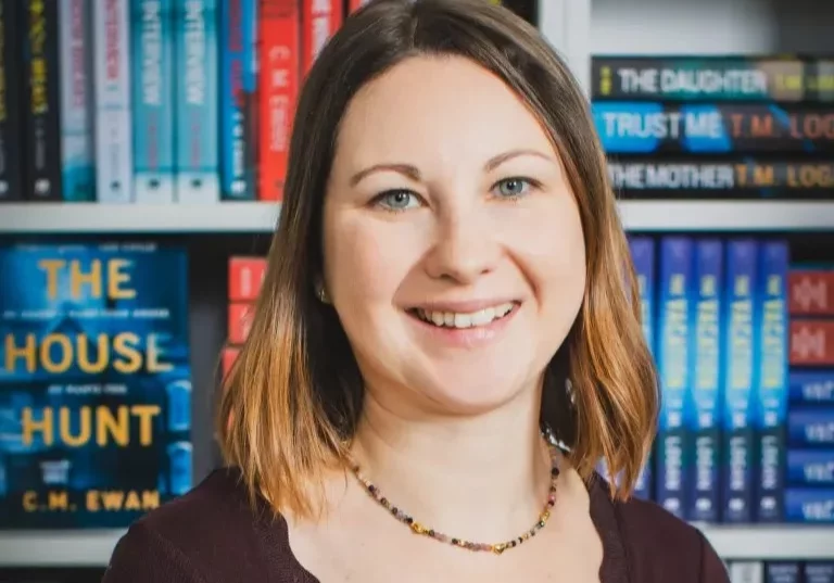 Sarah Brooks headshot